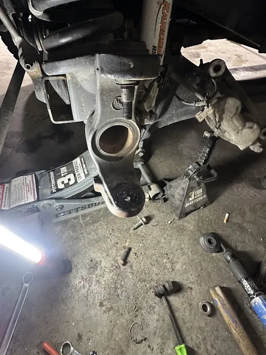 Little Joey's Tire and Automotive 5