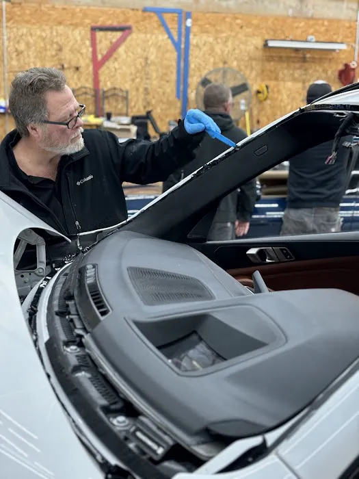 United Auto Glass 8