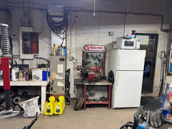 Gorilla's Auto Repair 5