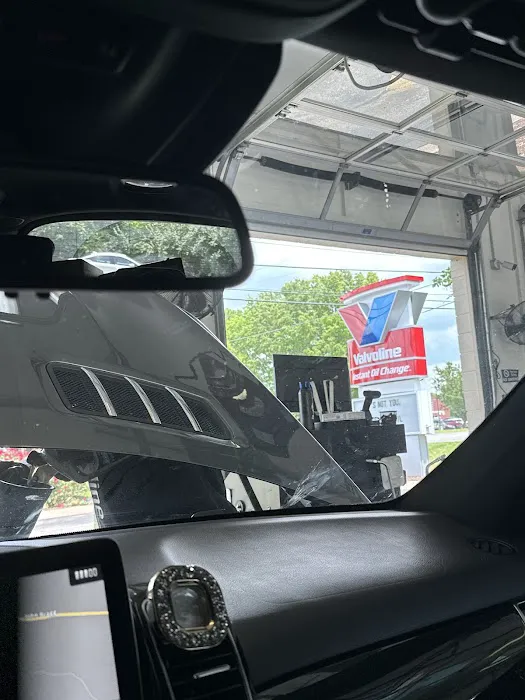 Valvoline Instant Oil Change 3