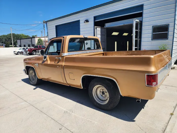 LP Automotive Paint and Collision 8