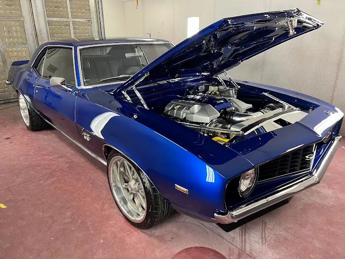 Taylor's Colors Paint & Body Shop 9
