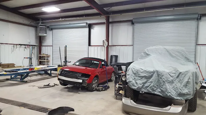 Hogan's Collision Center 7