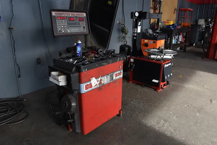 Sam's Tire & Auto Service 7