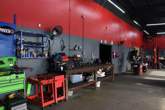 Sam's Tire & Auto Service 4