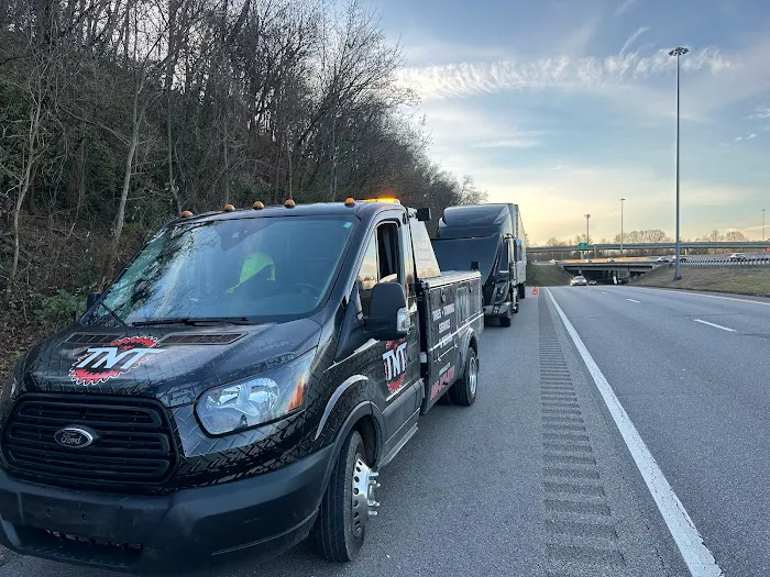 TNT Mobile truck repair 5