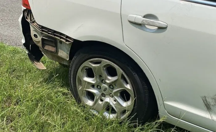 Econos Used Tire Service 3
