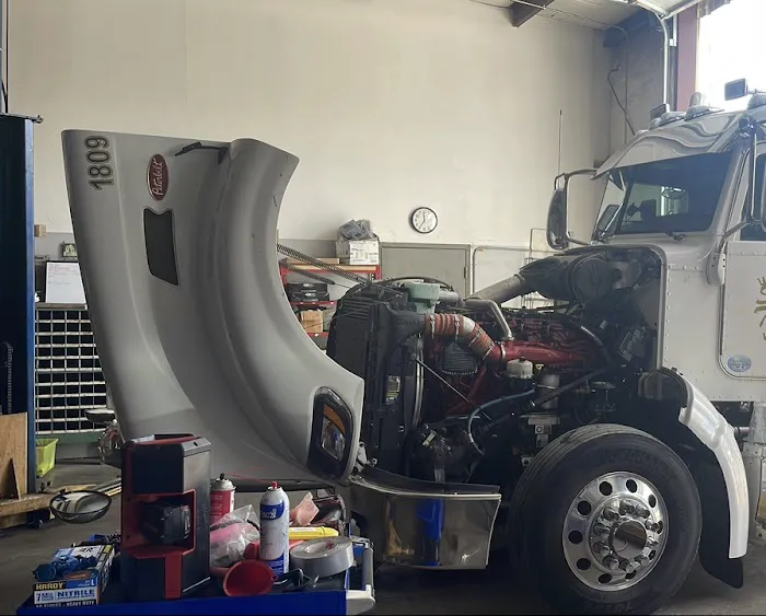 Supreme Truck & Trailer Repair 0