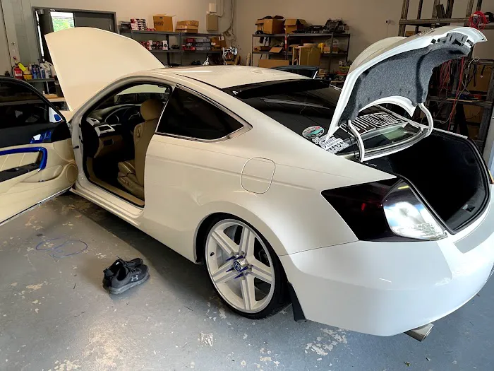 Loud N’uff Car Audio 3