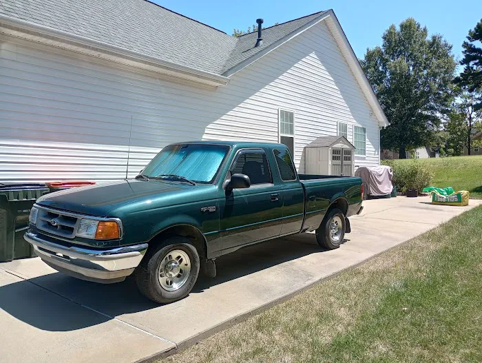 Maaco Auto Body Shop & Painting 0