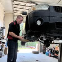 Larry’s Tire & Auto