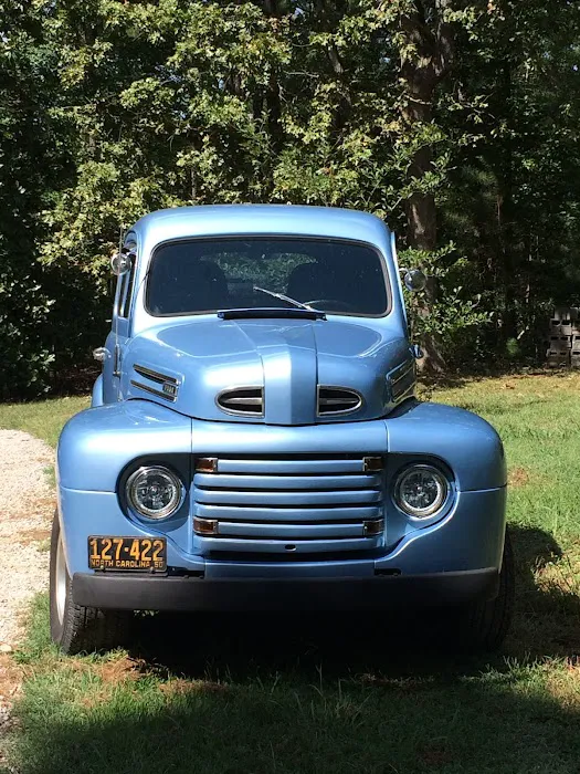 Vandals Garage Hotrods Customs 2