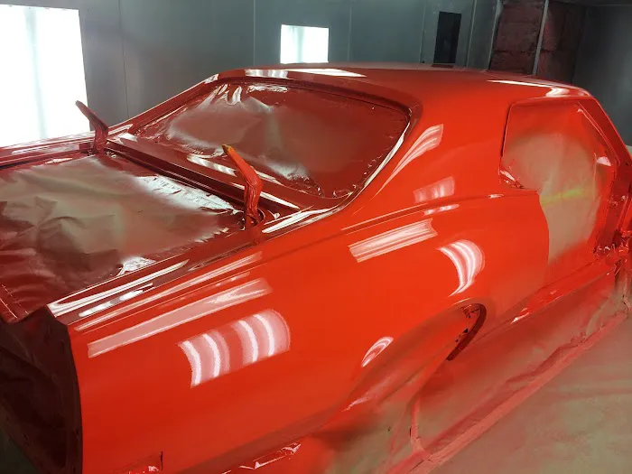 Vandals Garage Hotrods Customs 1