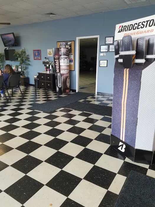 Ed's Automotive on Owen - a Main Street Auto shop 2