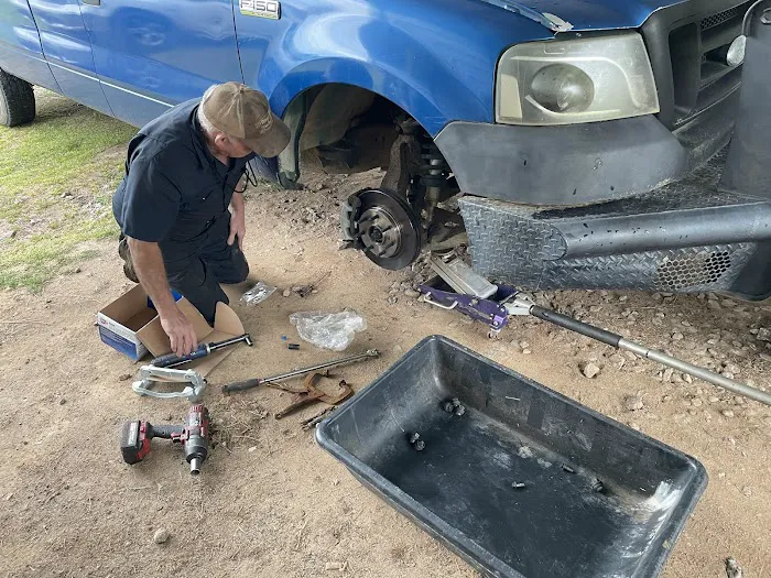 Hill's Auto Repair 0