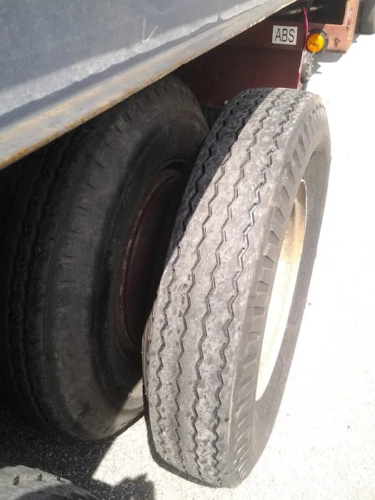 Bobby Houston Towing and Tire 0