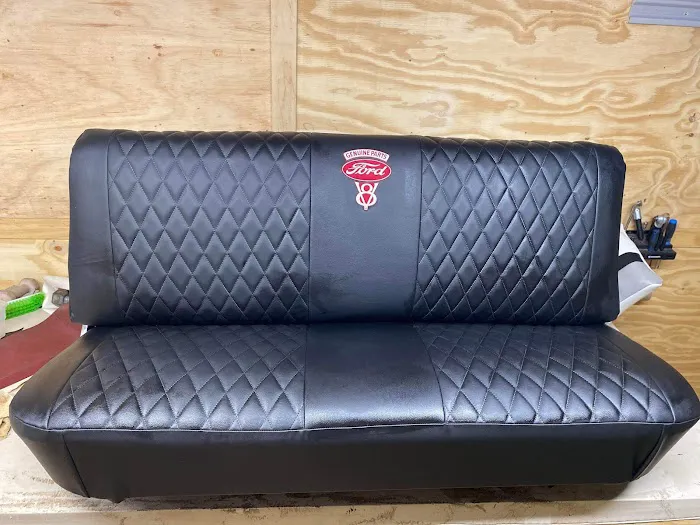 Jett’s auto & marine upholstery 4