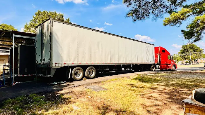 RW AUTO AND TRAILER REPAIR 7