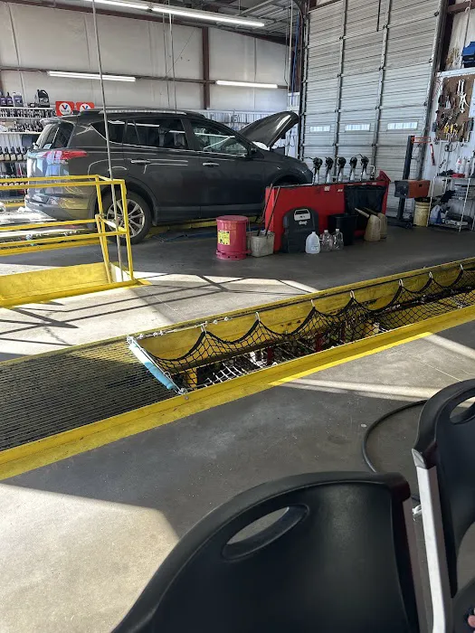 Strickland Brothers 10 Minute Oil Change and Inspection Station