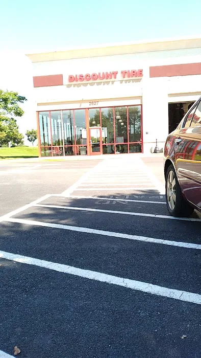 Discount Tire 0