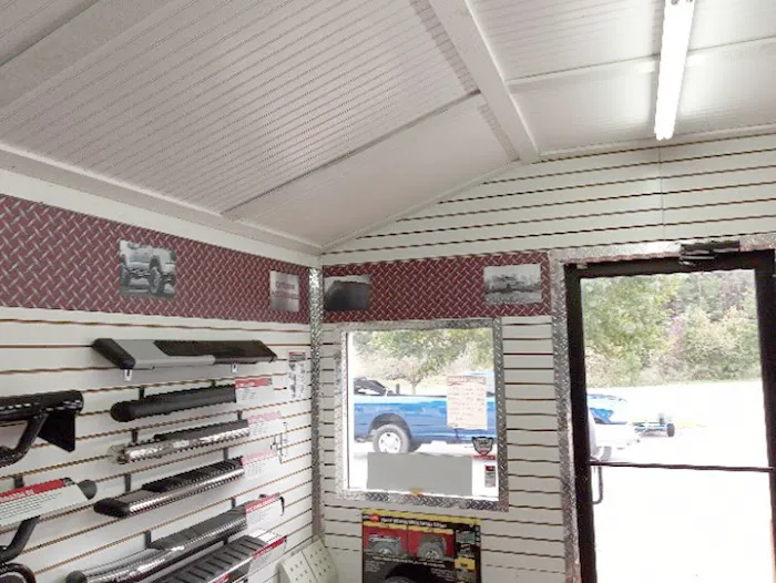 Leonard Truck Outfitters 4