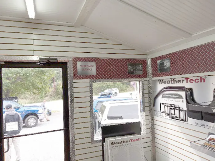 Leonard Truck Outfitters 5
