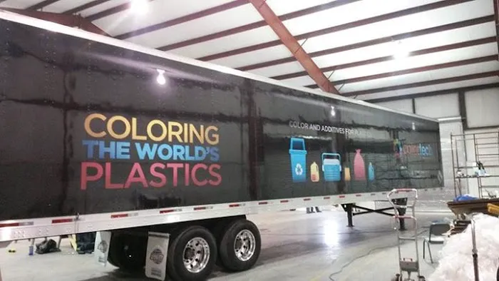 Sunscreen Graphics Signs Tinting 4