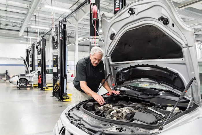 Mercedes-Benz of Kingsport Service Center 1
