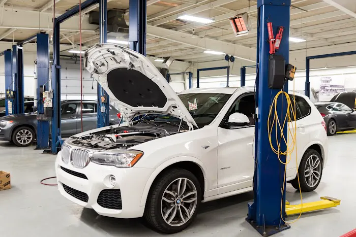 Rick Hill Porsche Service Center 0