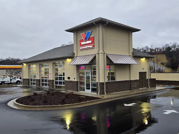 Valvoline Instant Oil Change 4