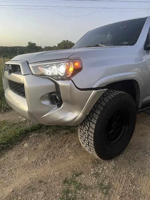 B & E Collision and Auto Sales 1