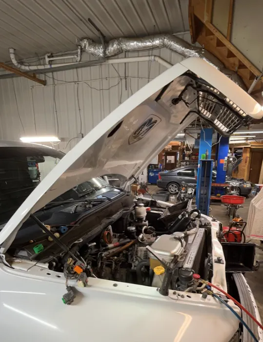Cuce' Auto Repair 9
