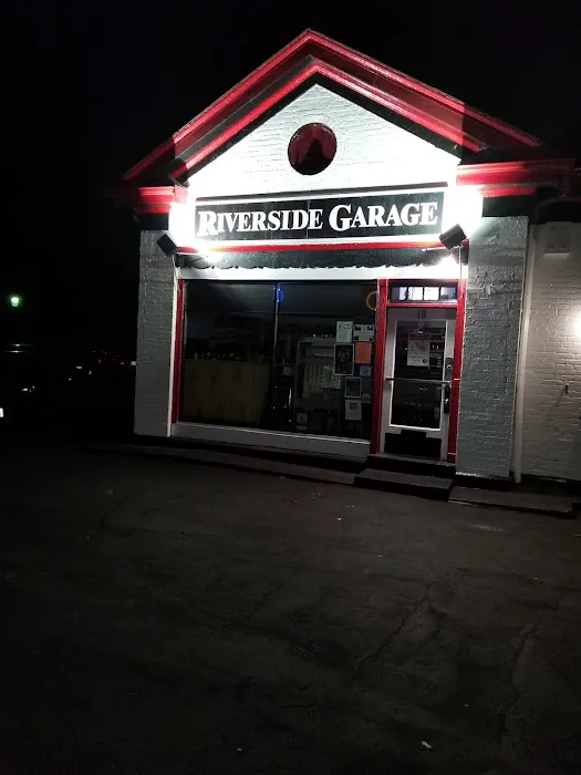 Riverside Garage 3