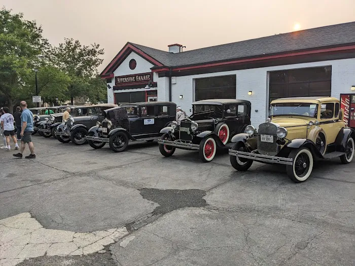Riverside Garage 5