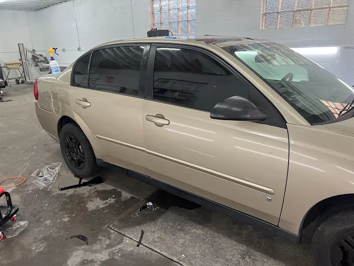 JNL TINT 8