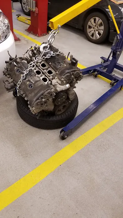 AAA North Riverside Car Care Plus 5