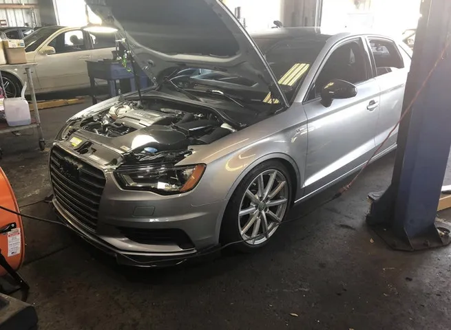 C & R Auto Service 4