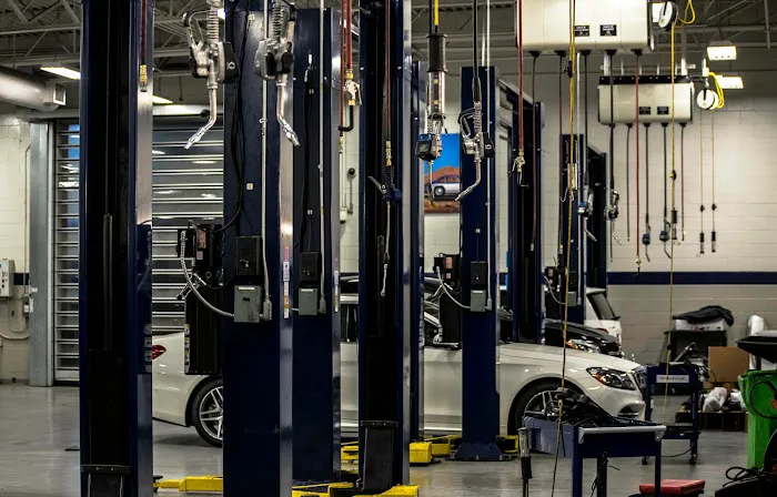 Mercedes-Benz of Henderson Service Center 1
