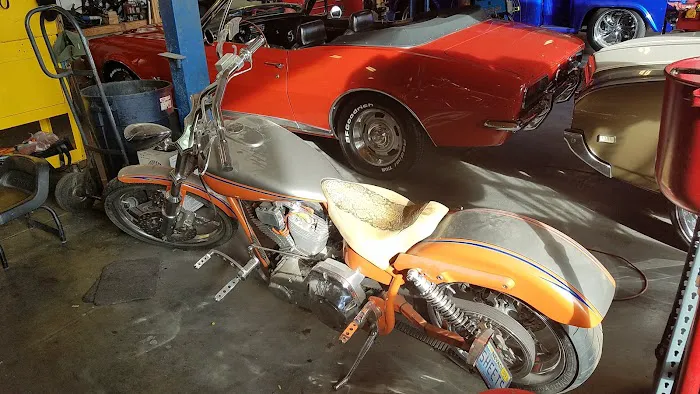 Johnny D's Auto 9