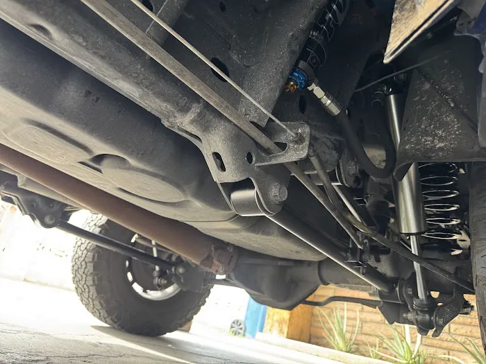 Akamai Automotive Mechanic Shop 0