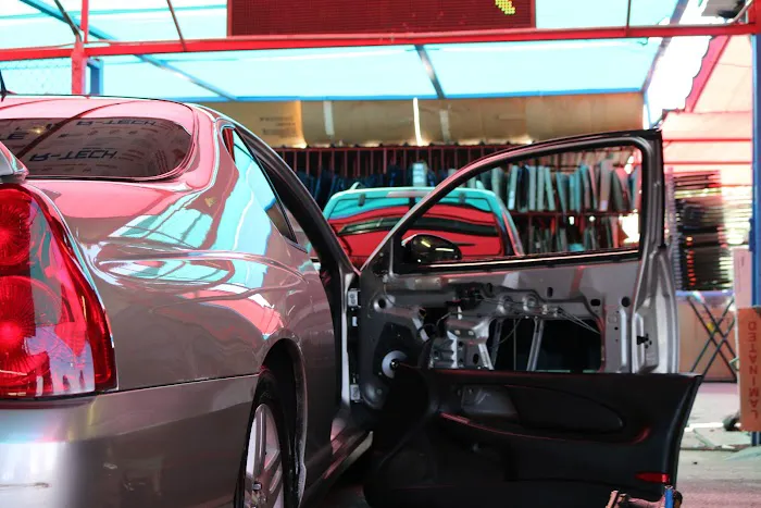 CA Auto Glass Windshields & Power Windows 7