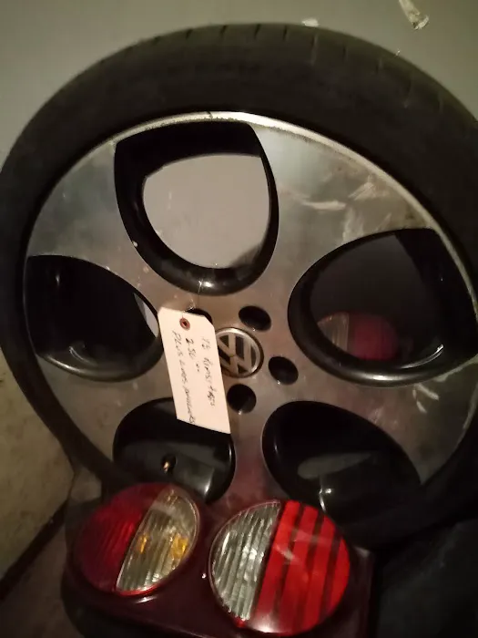 Bill's City Auto Parts 4