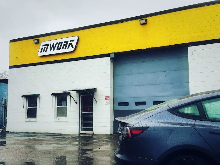 M Work Auto Body Toledo 4