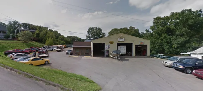 Lowry Auto Body Inc 3
