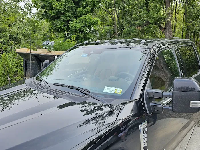 Newcomb Auto Glass LLC 0