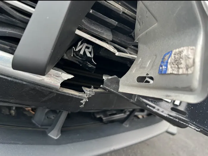 CDE Collision Center-Calumet Ave. 1