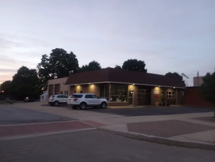 Garoutte's Auto & Truck Center 4
