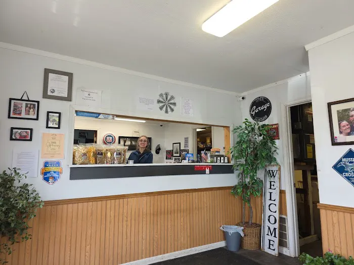 Hunts Family Automotive 4