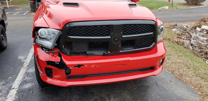 LaFontaine Collision Center & Body Shop of Lansing 6