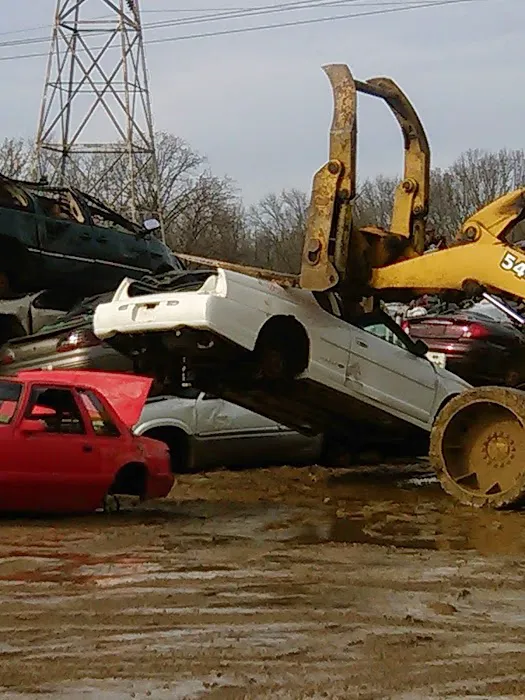 Lafayette Auto Parts 4